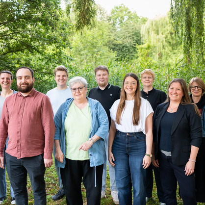 Das AIT Team auf dem Universitätscampus
